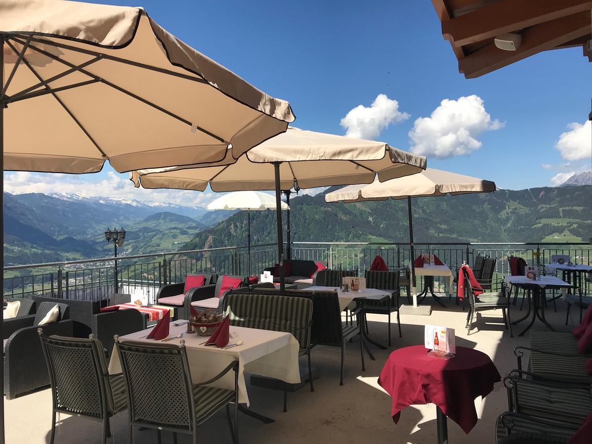 Hotel Hahnbaum Sankt Johann im Pongau Exterior foto